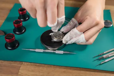 Polisseur / Polisseuse en horlogerie