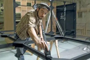 Machiniste-constructeur / Machiniste-constructrice ou machiniste plateau
