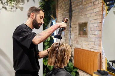 Coiffeur / Coiffeuse