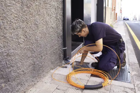 Monteur / Monteuse en réseaux de communication (fibre)