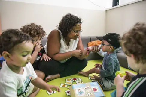 Éducateur / Éducatrice de jeunes enfants